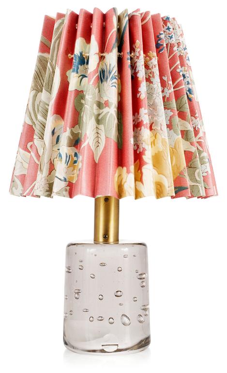 JOSEF FRANK, bordslampa, Firma Svenskt Tenn. Modellnummer G 1819/2.