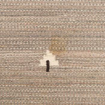A 1930's Finnish flat weave carpet. Circa 245 x 180 cm.