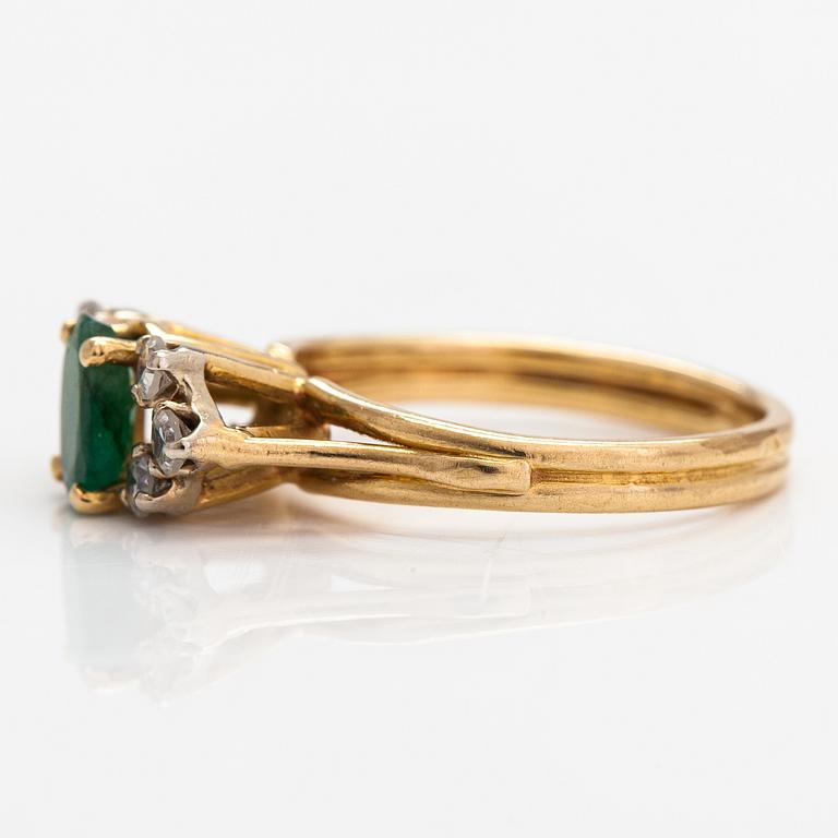 Sormus, 18K kultaa, timantteja n. 0.05 ct yht ja smaragdi.