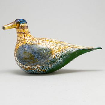 OIVA TOIKKA, 'Martin Hanhi' glass bird, Nuutajäärvi, signed.