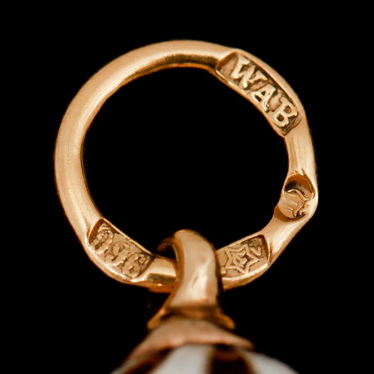 HÄNGE, 18 k, WA Bolin, Ryssland, ägg.