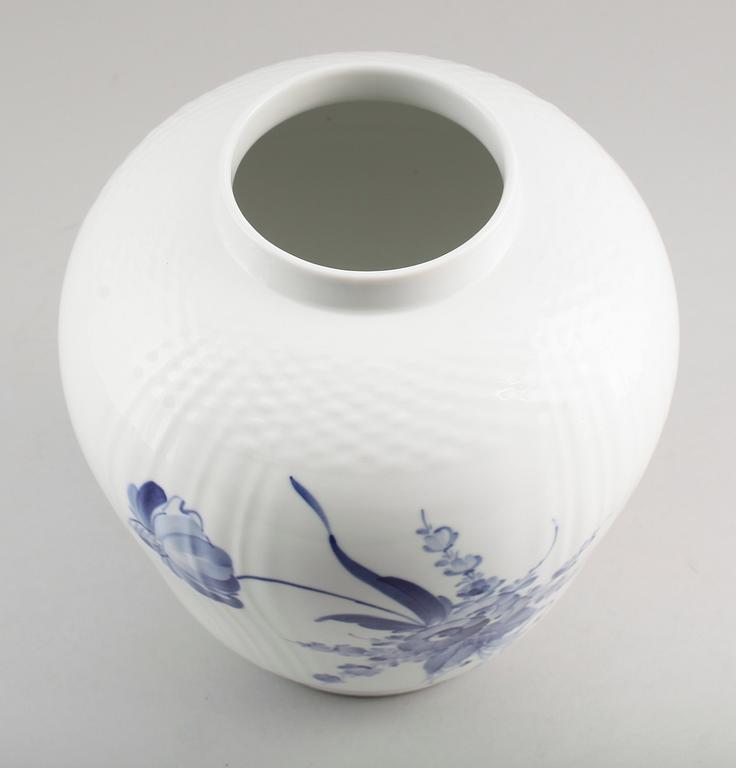 LOCKURNA, porslin, "Blå Blomst", Royal Copenhagen.