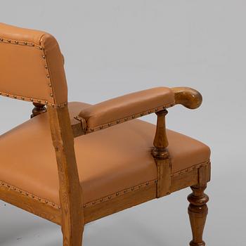 Armchairs, a pair, probably England, early 20th century.