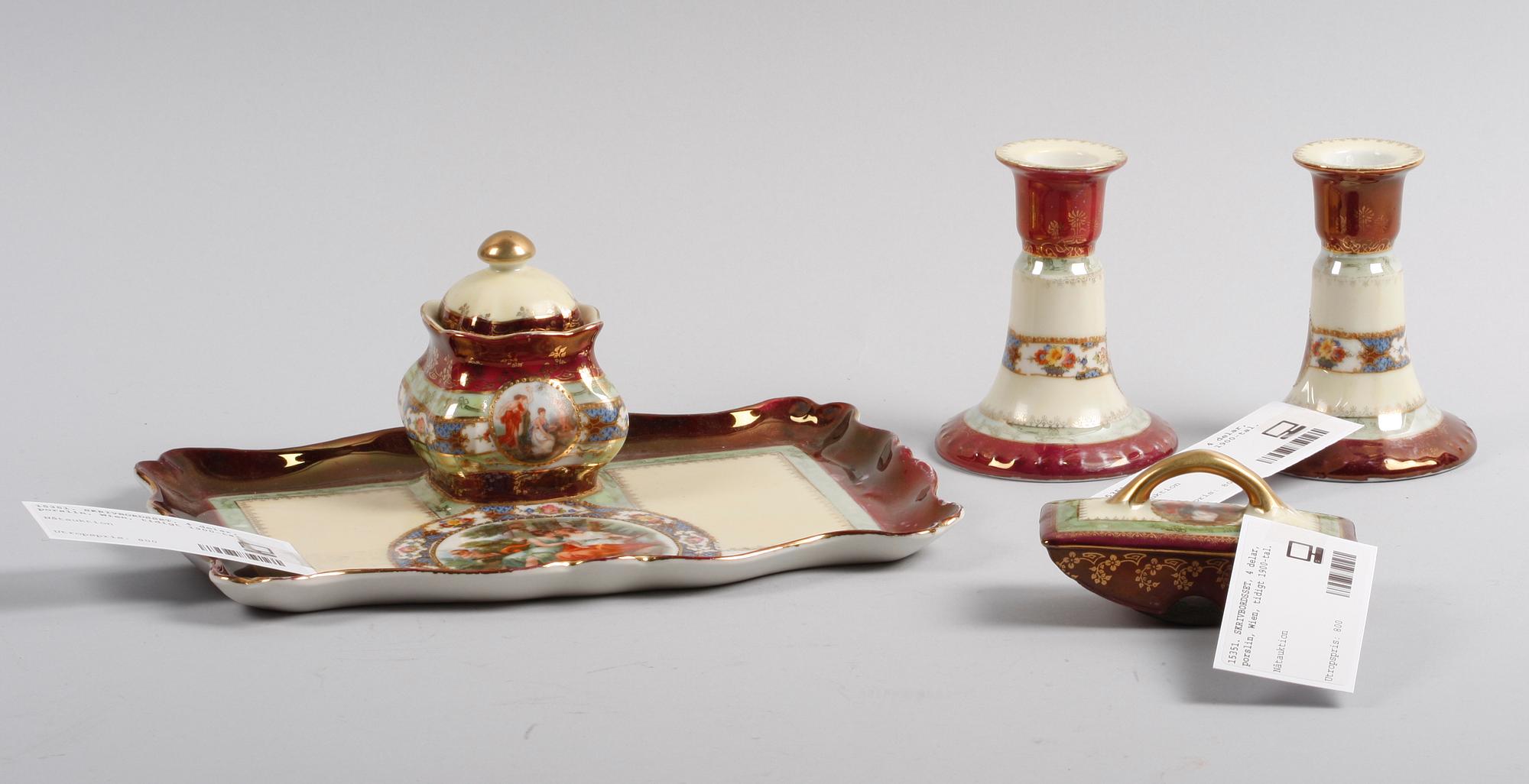 SKRIVBORDSSET, 4 delar, porslin, Wien, tidigt 1900-tal.