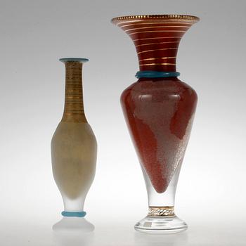 VASER, 2 st, glas, Kosta Boda 1980-tal var av en unik.