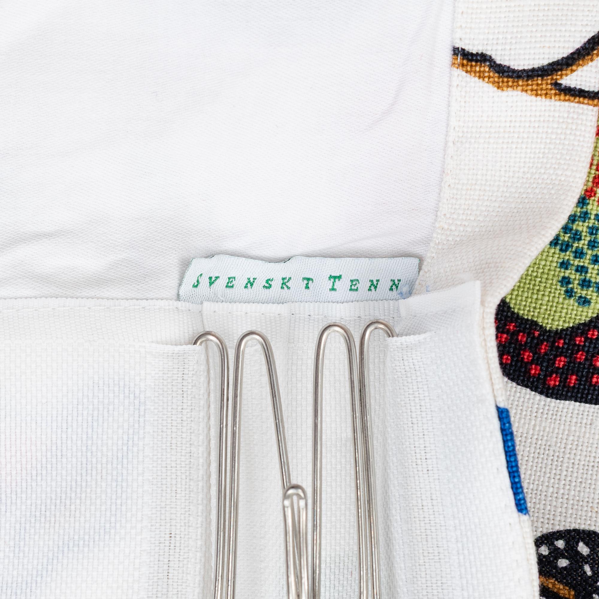 Josef Frank, a 'Gröna Fåglar' curtain, Svenskt Tenn.