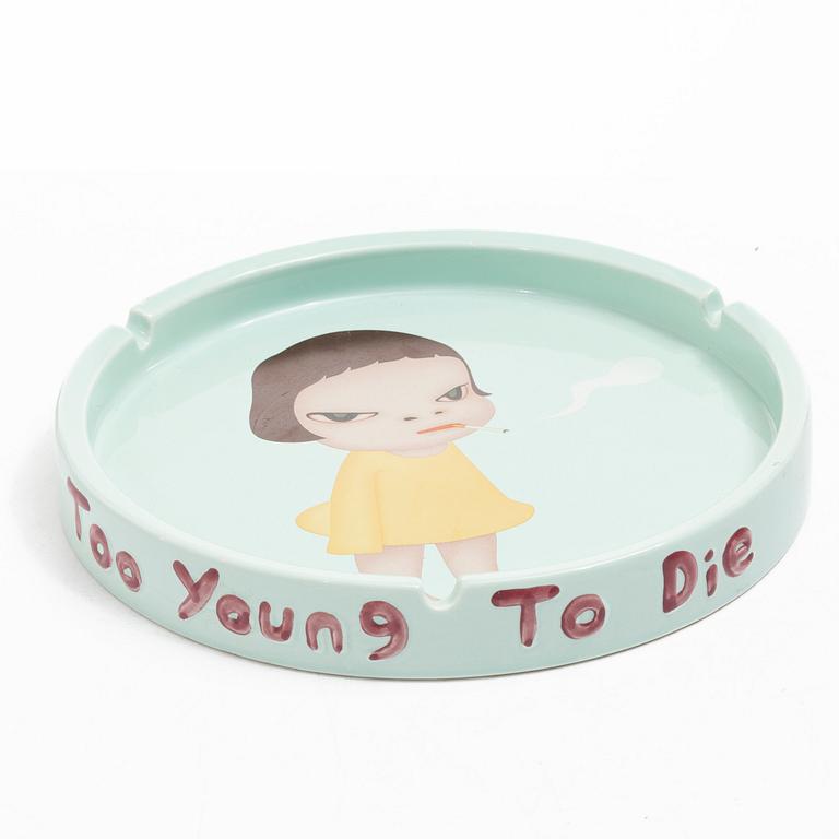 Yoshitomo Nara, an ashtray, "Too Young Too Die", Bozart, 2002.