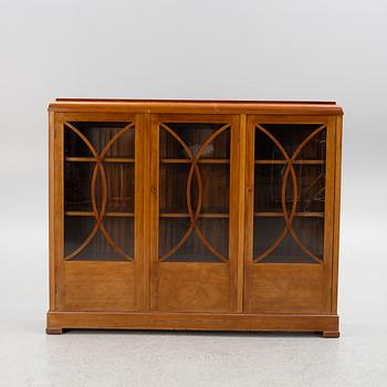 Cabinet, first half of the 20th Century.