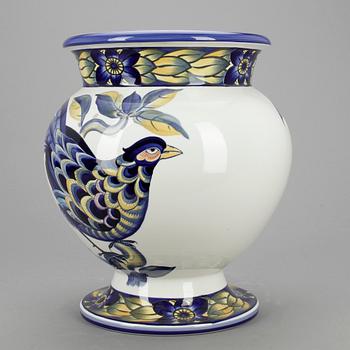 URNA, porslin, Christian Joachim för Royal Copenhagen, 1900-talets andra hälft.