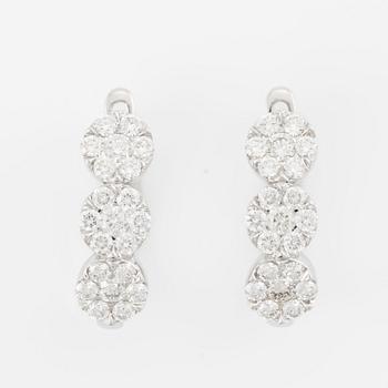 Earrings, 18K white gold set with brilliant-cut diamonds.