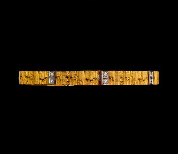 297. Björn Weckström, A BRACELET, gold 18K, brilliant cut diamonds 0,48 ct, "Silvia", Lapponia 1987. Weight 30,7 g.