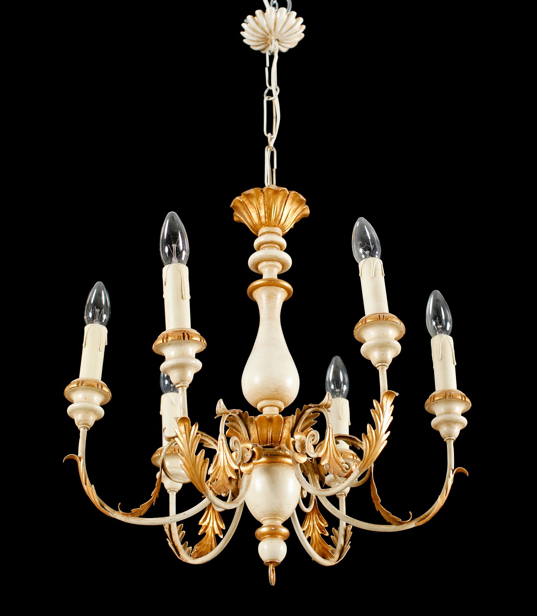 TAKKRONA, 1900-talets mitt. Höjd 54 cm.