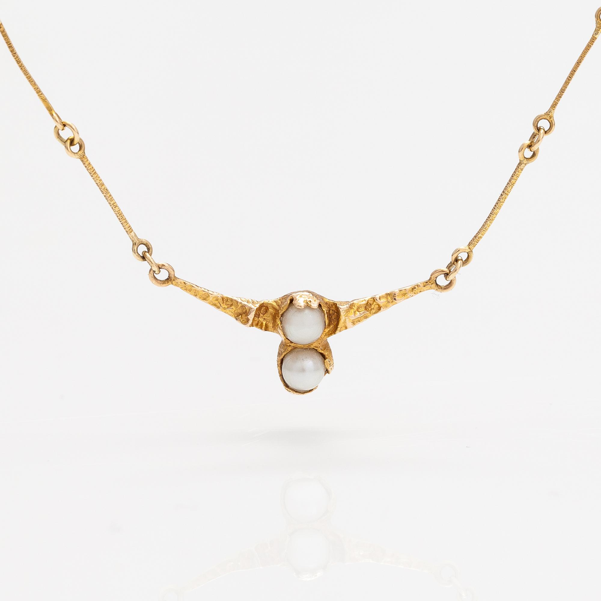 Björn Weckström, A 14K gold necklace "Cheek to cheek" with cultured pearls. Lapponia 1987.