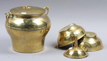 PARTI MÄSSING, 4 st, bla Skultuna, 1800-tal.