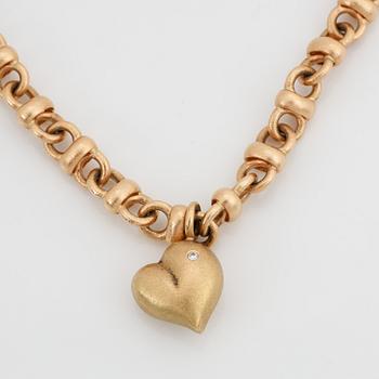 Jarl Sandin, collier, hjärtformat hänge med briljantslipad diamant ca 0.02 ct, Göteborg, 2006.