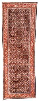 292. MATTO, an antique Karabakh kelly, ca 575,5 x 209 cm.