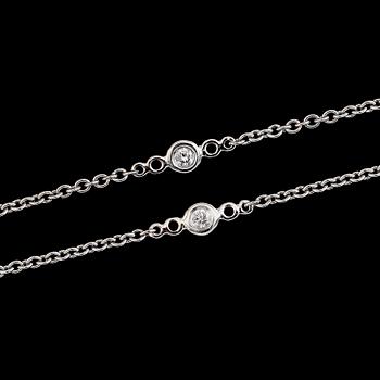 COLLIER, 18K vitguld, briljantslipade diamanter tot 0.61 ct. Vikt ca 5 g.