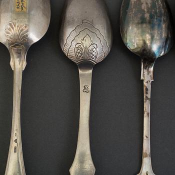 10 18th and 19th century silver spoons from Denmark, Russia, Britiain and Sweden.