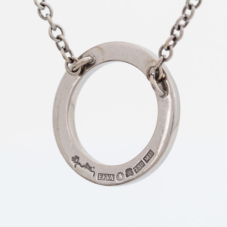 An 18K white gold Efva Attling necklace.