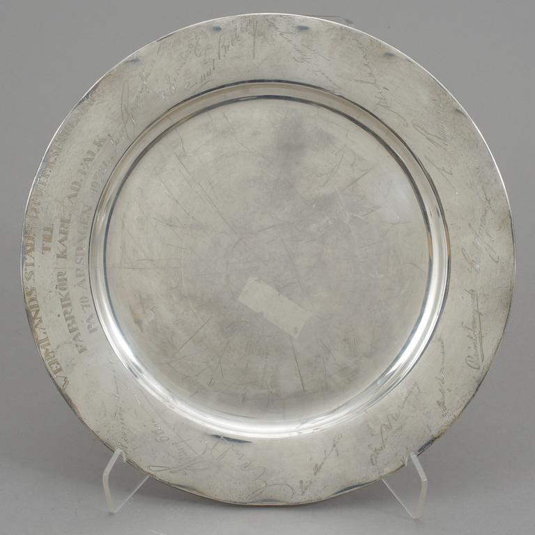 BRICKA, silver, C.G Hallberg, Stockholm  1934. Ca 525 gram.