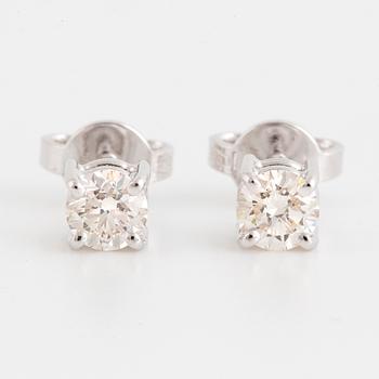 Brilliant-cut diamond stud earrings, with IGI report.