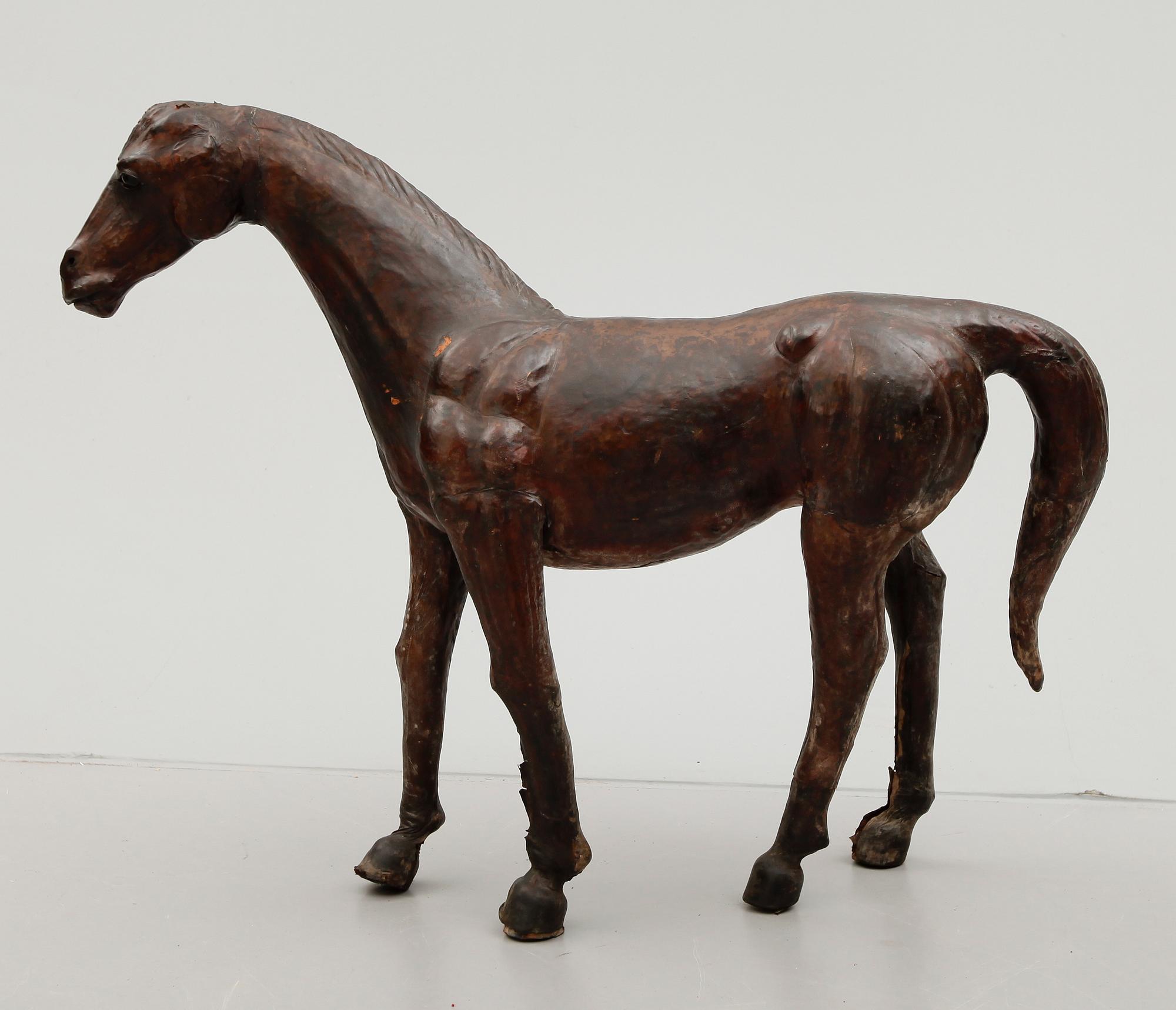 FIGUR, häst, 1900-talets första hälft.