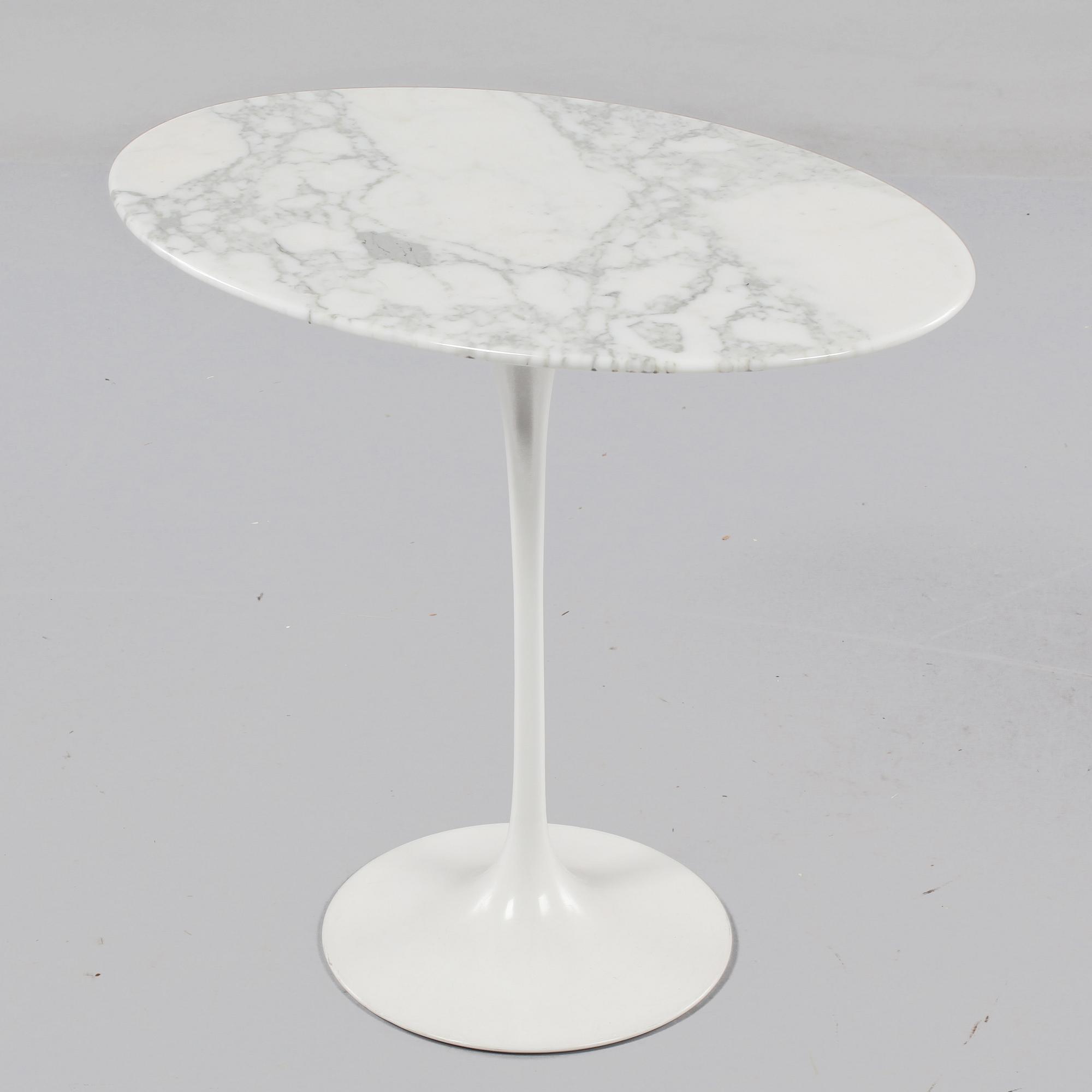 SOFFBORD, "Tulip", Eero Saarinen, Finland, 1900-talets andra hälft.