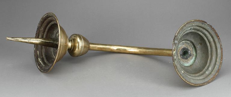 LJUSARM, mässing. Barock 1700-tal.