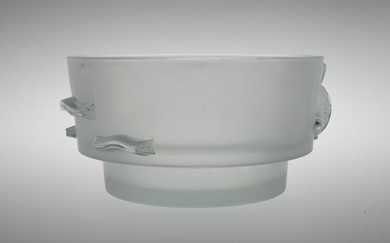 Yrjö Rosola (Rosvall), AN AHTI BOWL.