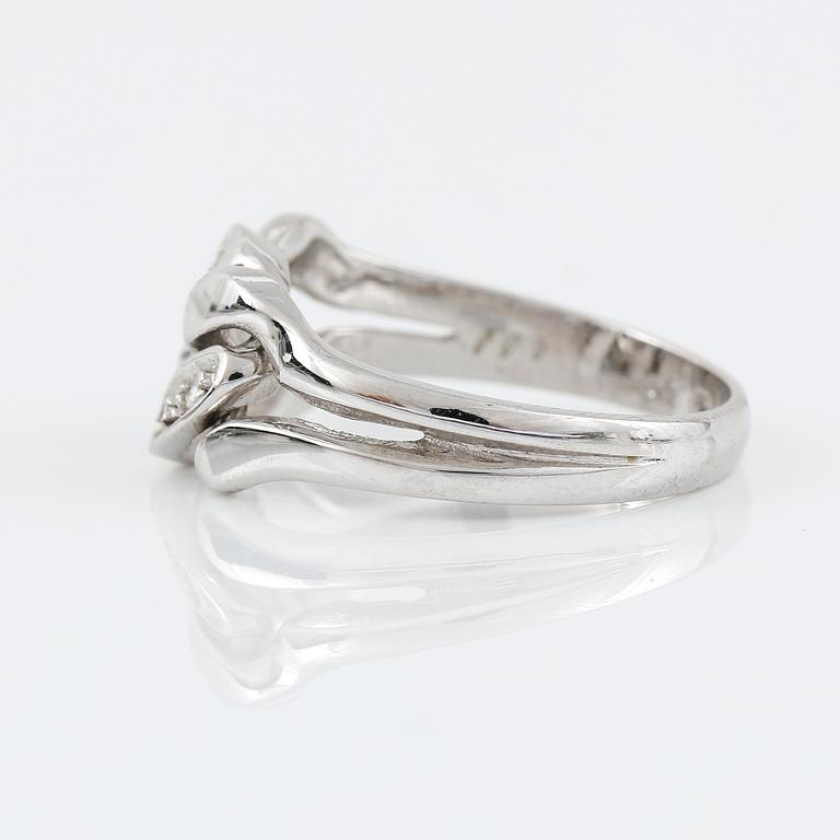 RING, Sverige, unik design i 18K vitguld med diamanter ca 0.06ct.