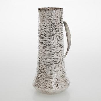 Tapio Wirkkala, Tillbringare, sterling silver, samt bägare, 6 st, silver (.925 och .830), Kultakeskus, Tavastehus 1969-1979.