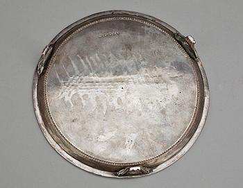 SALVER, silver, troligen Elizabeth Jones, London, England 1789. Tot vikt ca 284 g.