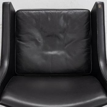 Børge Mogensen, a model 3246 armchair, Fredericia Stolefabrik, Denmark.