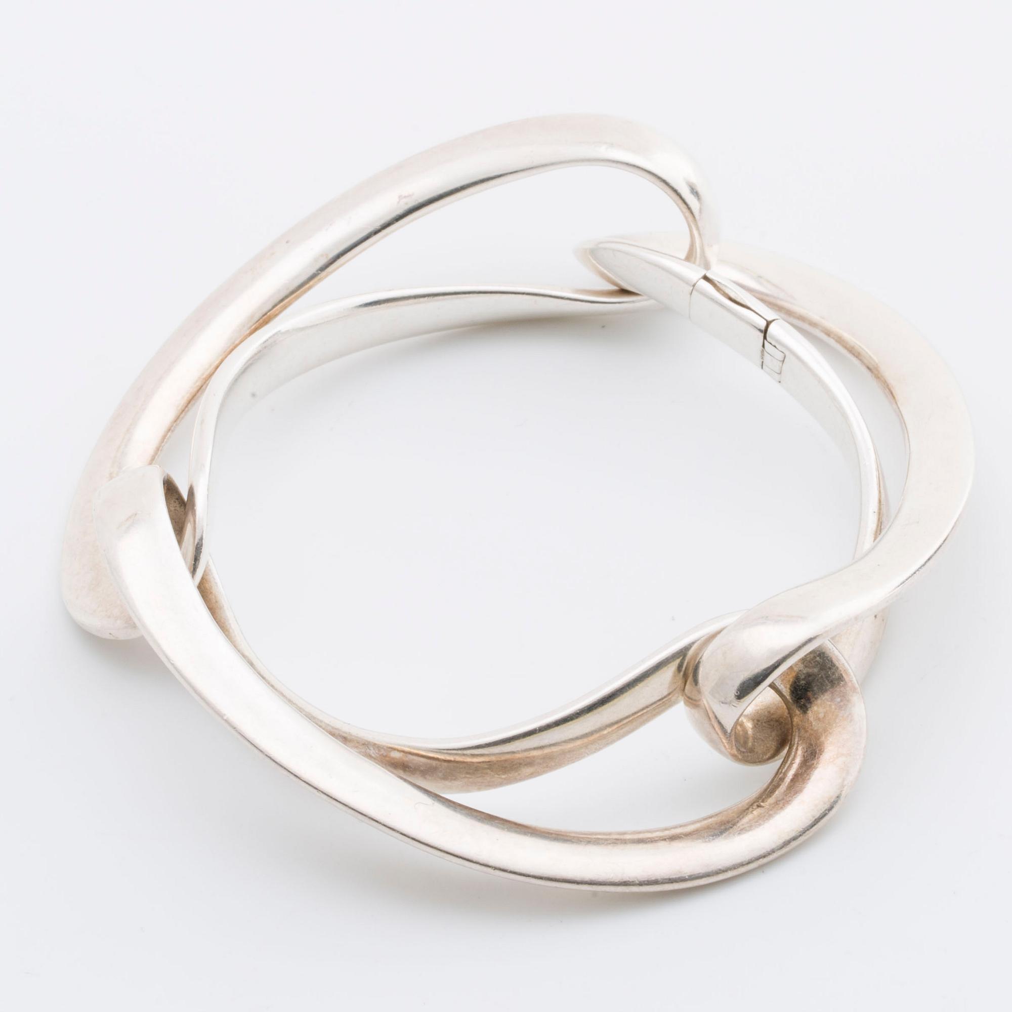 GEORG JENSEN ARMBAND sterling silver design "Infinity" nr 452, original box.