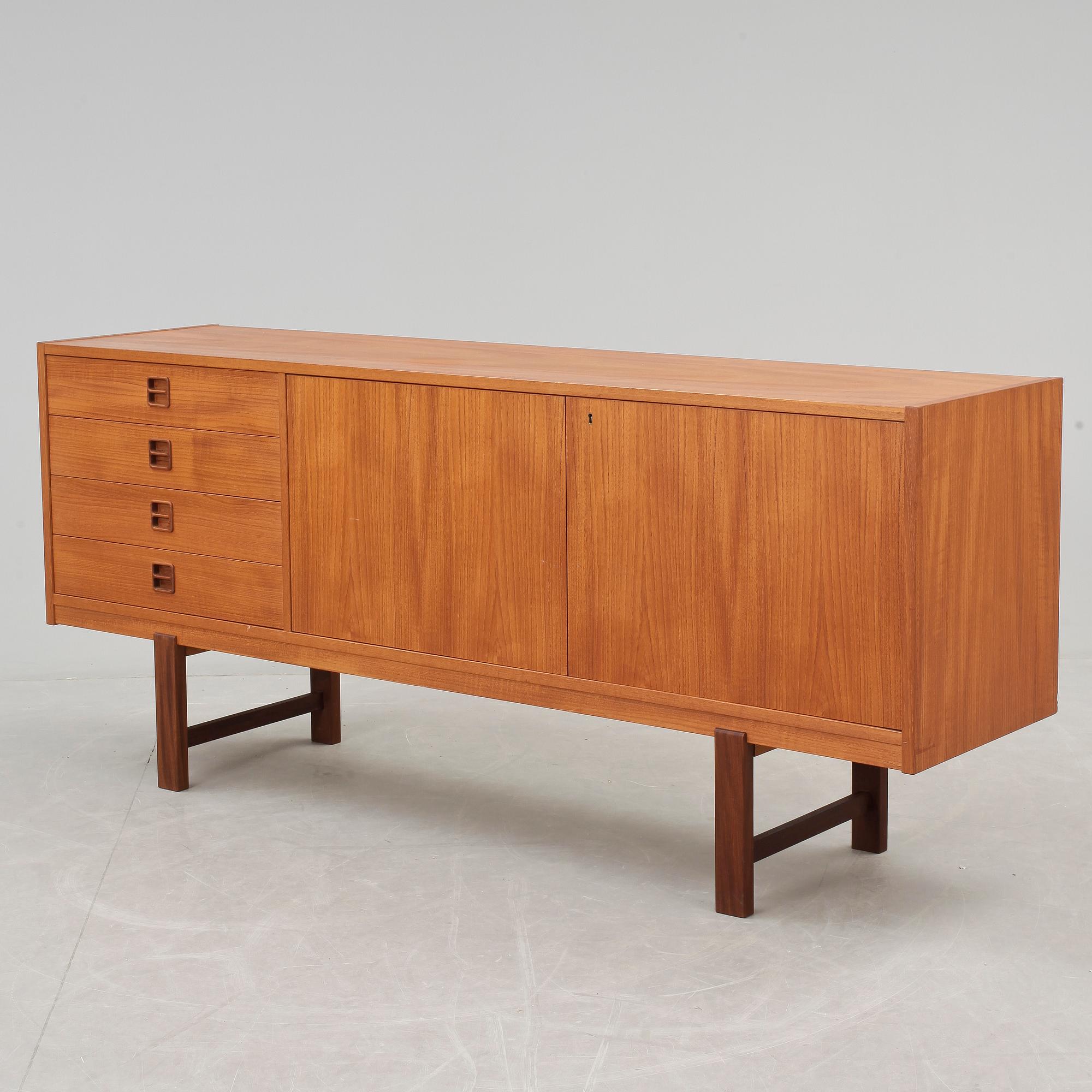 SIDEBOARD, 1960-tal.