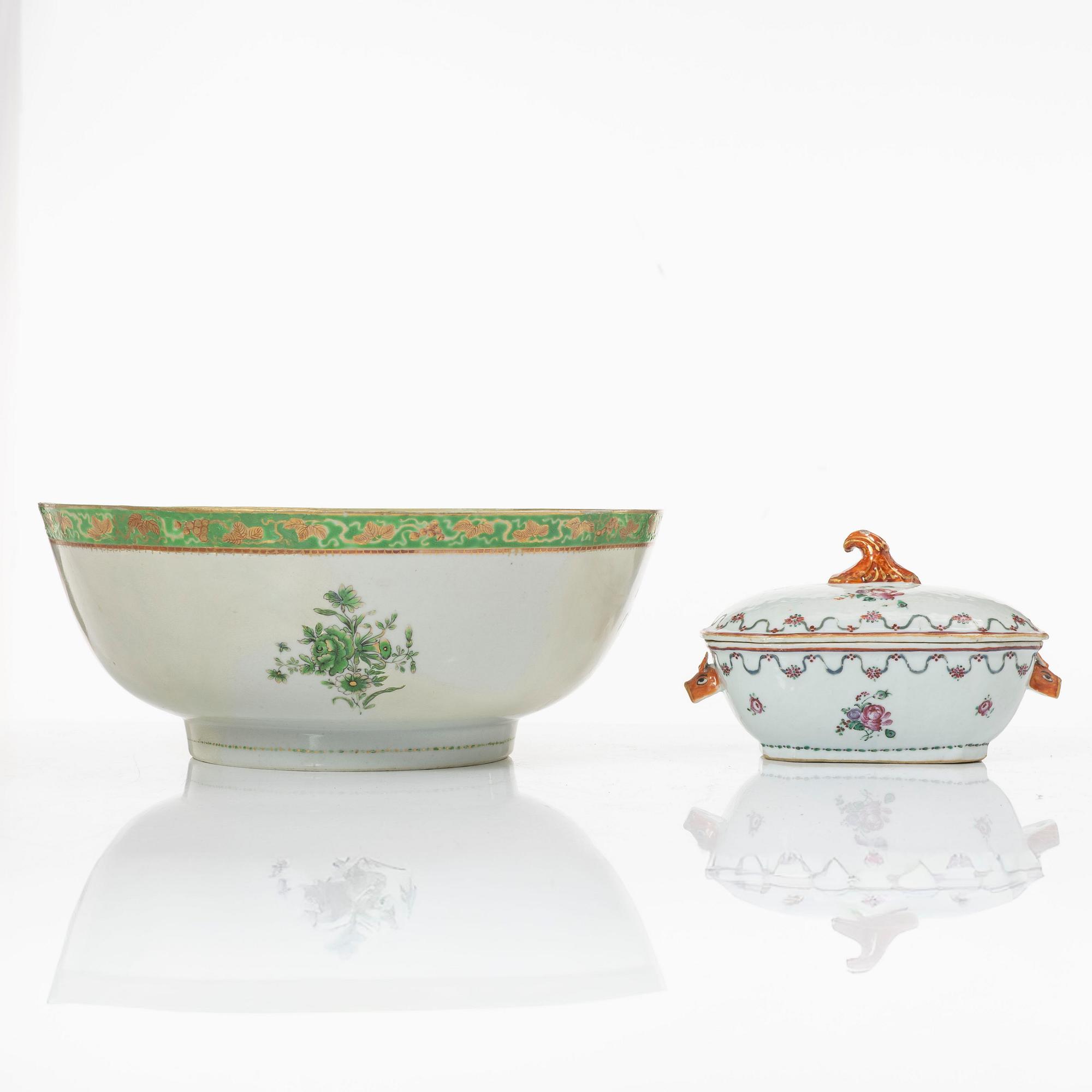 Smörterrin, terrinfat och bålskål, kompaniporslin, Kina, Qingdynastin, 1700-tal.