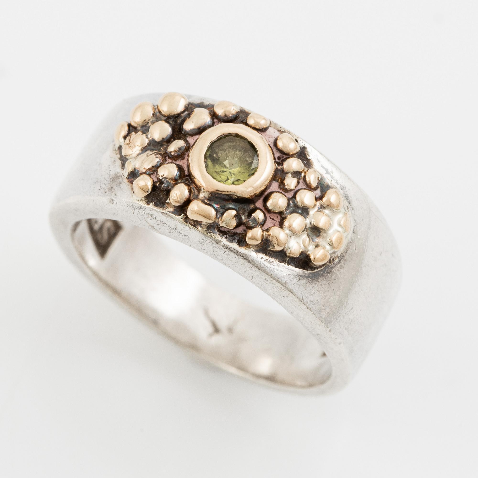 Sven-Erik Högberg, ring, sterling silver with faceted peridot, Gothenburg 1983.