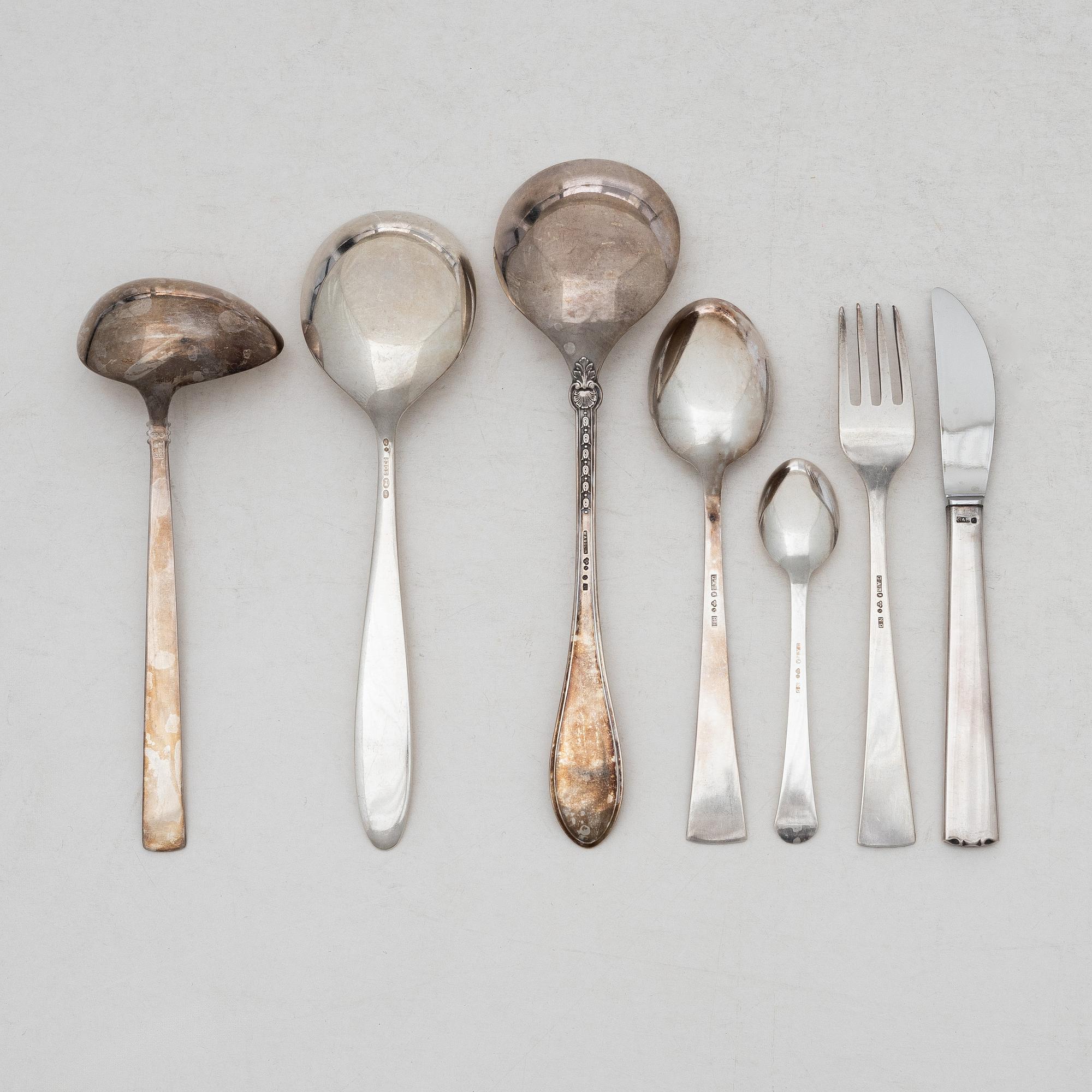 Cutlery, 17 pieces, silver.