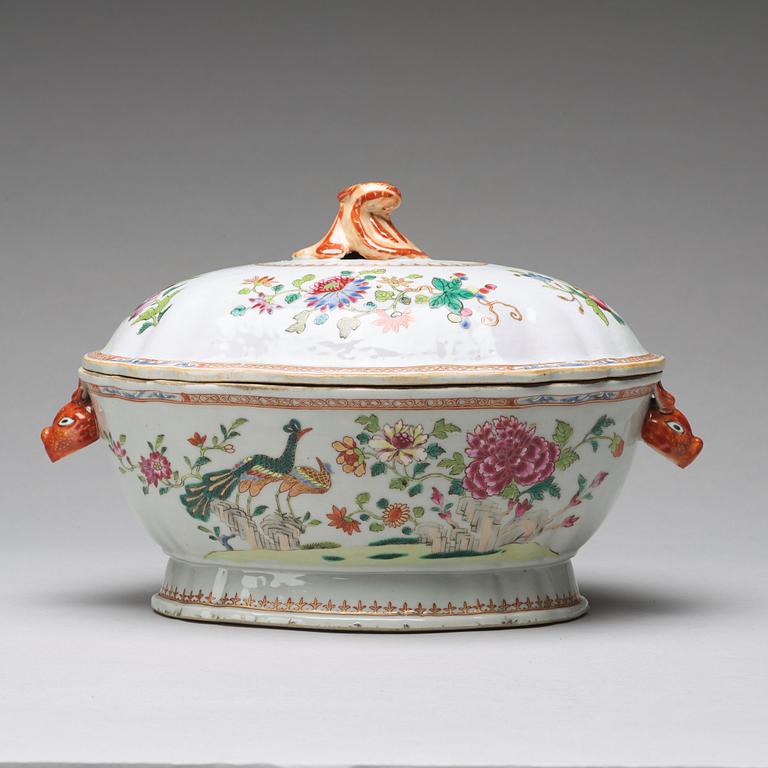 TERRIN med LOCK, kompaniporslin. Qing dynasty, Qianlong (1736-95).