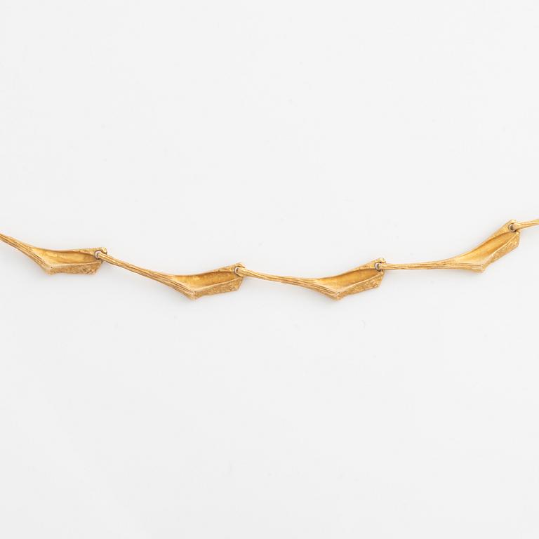 Björn Weckström, collier,  "Kukkakaste", 14K guld. Lapponia 1979.