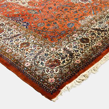 Carpet, Tabriz, old, c. 440 x 280 cm.