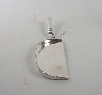 BORDSSKYFFEL, silver, J E Torsk, Stockholm 1896.
