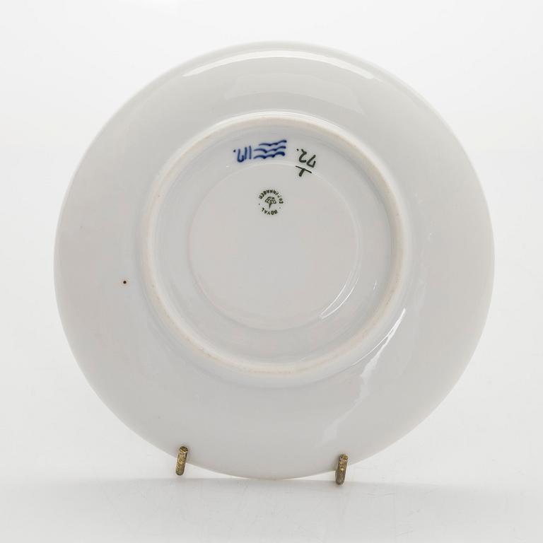 A set of six 'Musselmalet' porcelain pieces, Royal Copenhagen, Denmark.