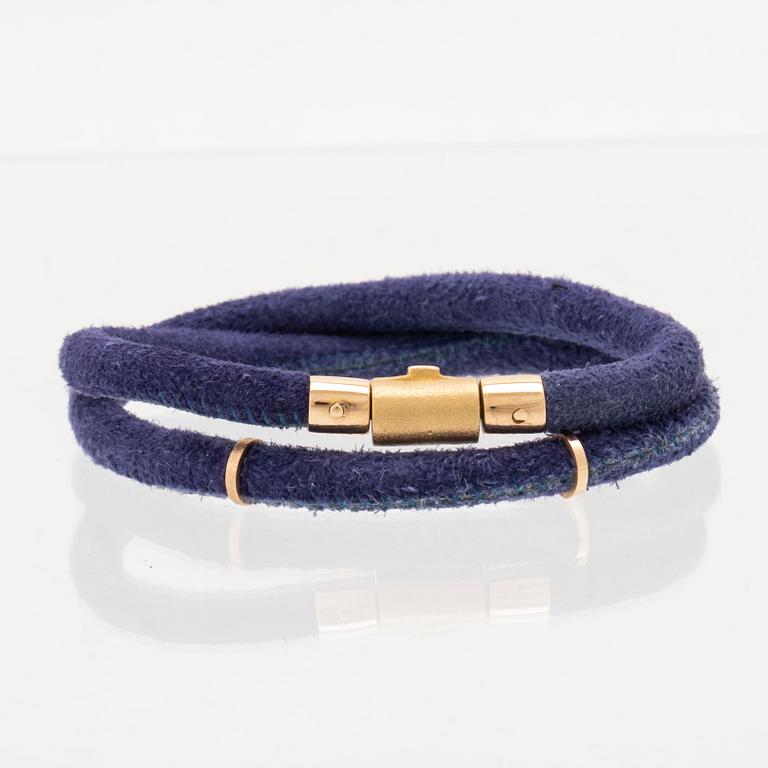 A bracelet by Oskar Gydell 2014.