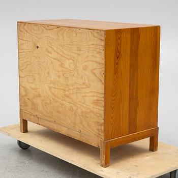Chest of drawers, functionalist, circa the mid-20th century.