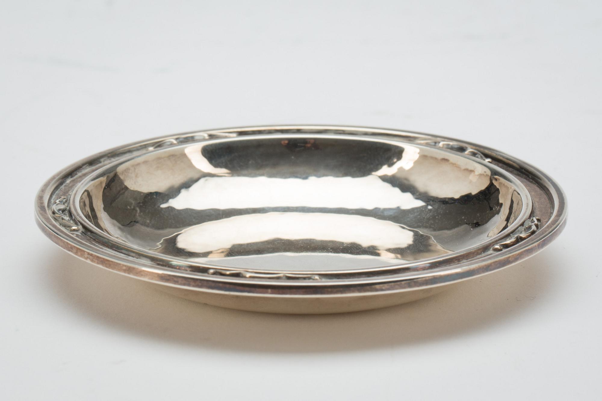 ASKFAT, sterlingsilver, Georg Jensen, modell 666A. Vikt ca 50g.