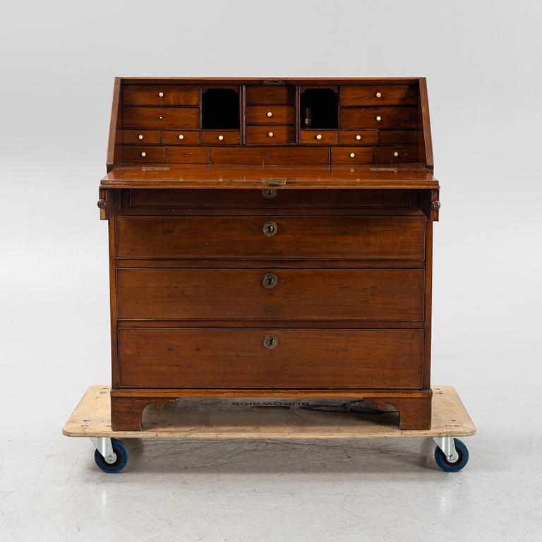 Sekretär, 1800-talets början.