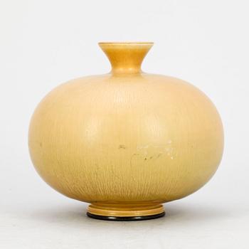 VAS, stengods, Berndt Friberg Gustavsberg. Sign.