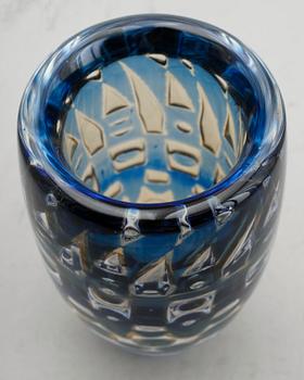 VAS, glas, Ariel, Ingeborg Lundin, Orrefors.