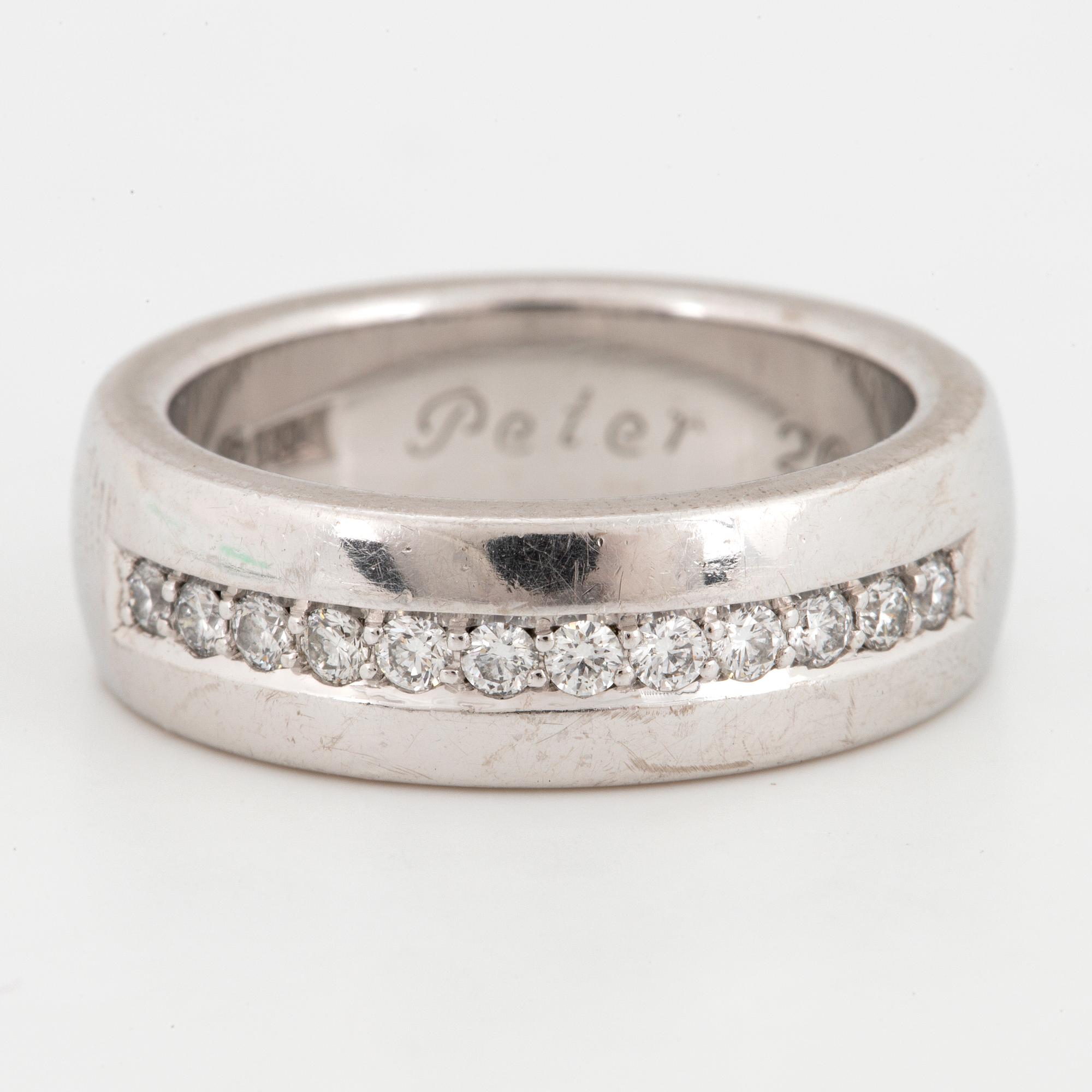 Brilliant-cut diamond ring by Engelbert.